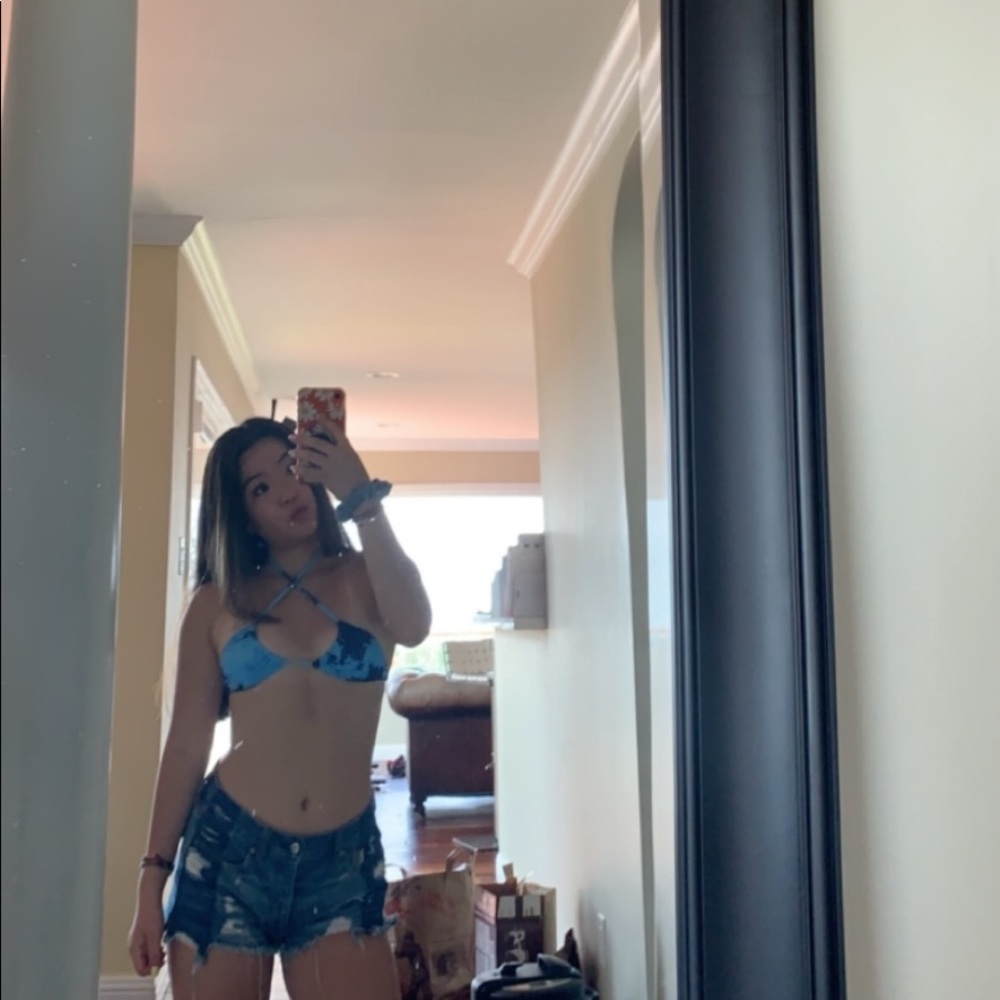 Meet your Posher, Marisa